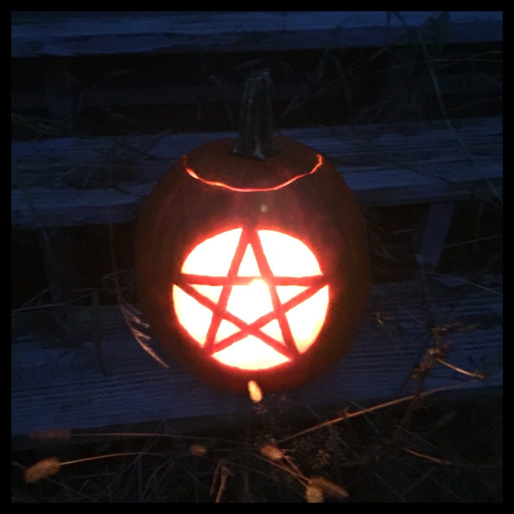 How to Carve a Pentagram Pumpkin – Vegan Kitchen Magick