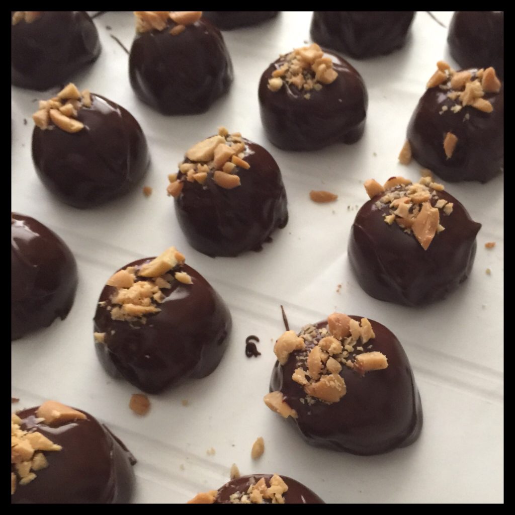 Vegan Peanut Butter Crunch Balls – Vegan Kitchen Magick