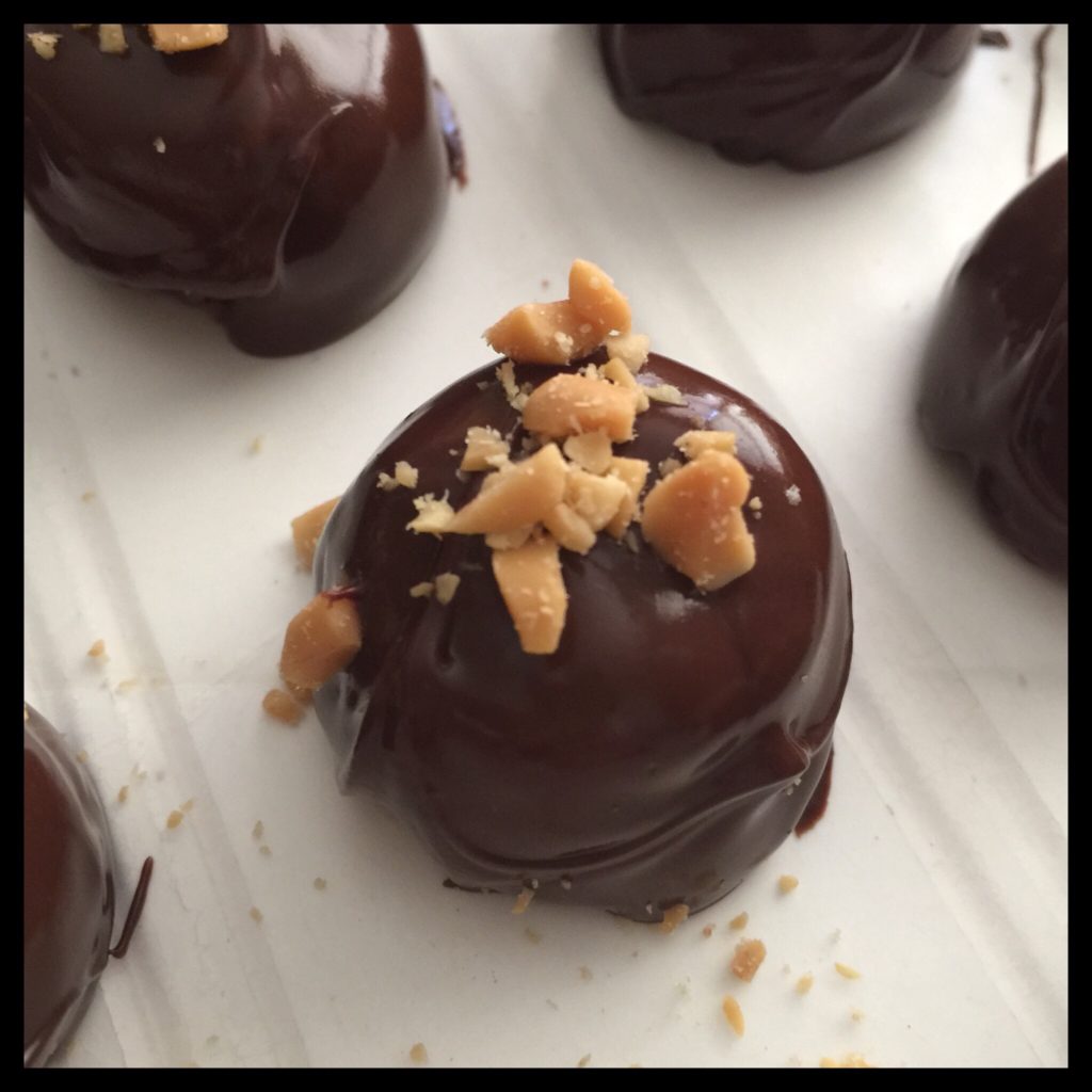 Vegan Peanut Butter Crunch Balls – Vegan Kitchen Magick